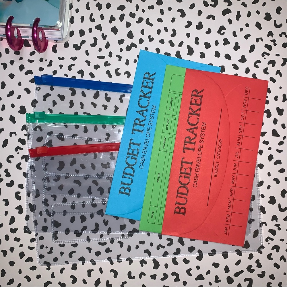 Budget tracker / cash envelopes / pen bag